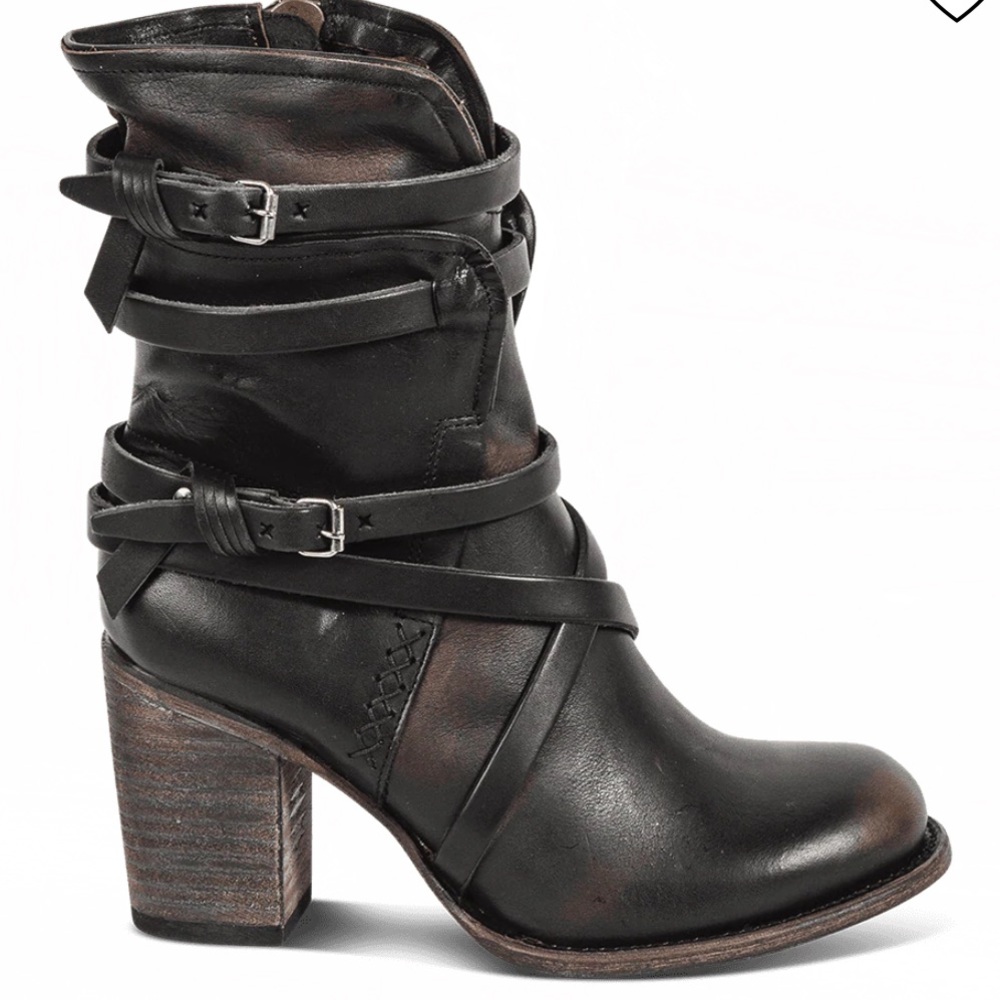 Freebird Baker, black. Size 9 NEW